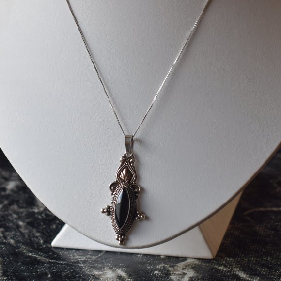 Italy Jewelry Vintage 925 Italy Black Onyx Pendant Necklace Poshmark Italy Jewelry Vintage 925 Italy Black Onyx Pendant Necklace Poshmark